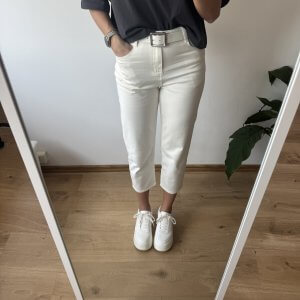 Jeansy Momfit White